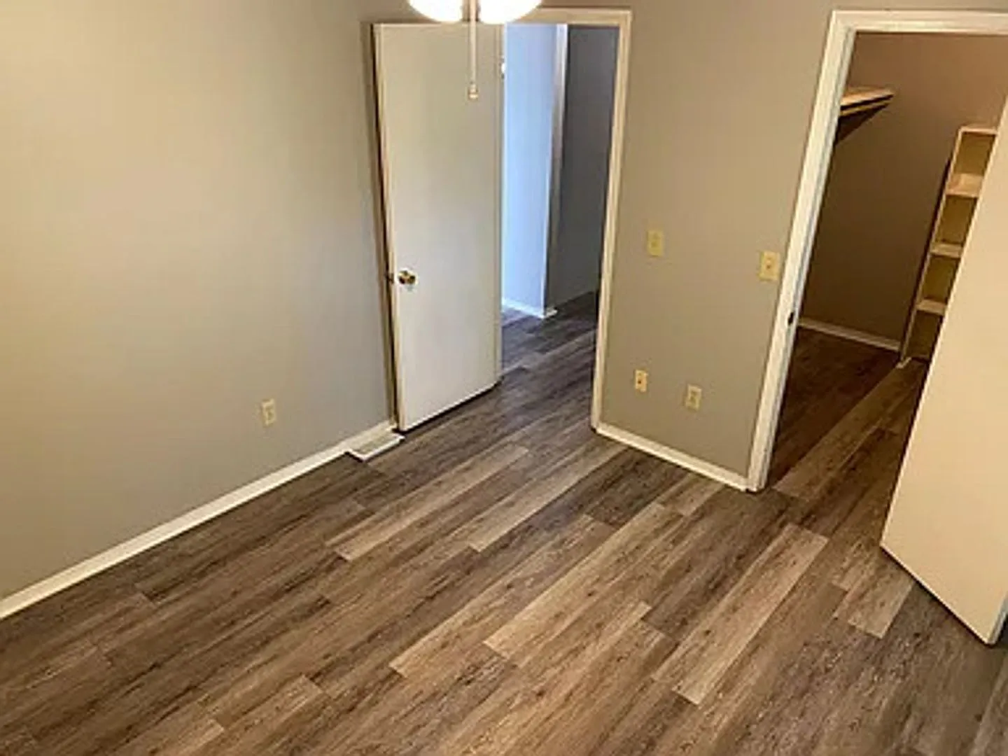 2 Bedroom, 1.5 Bathroom, Two-Story Townhouse with fenced-in backyard in Farmington — Photo 4