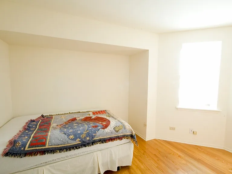 3257 N Sheffield Ave #201 — Photo 6