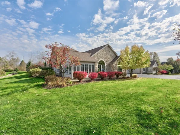 236 Sandover Dr, Aurora, OH 44202