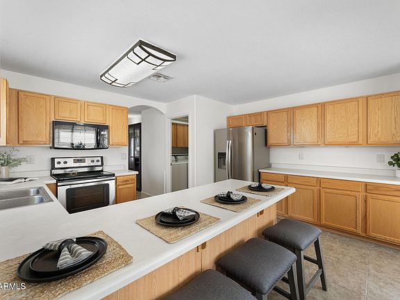 2nd image of 39837 N MANETTI Street