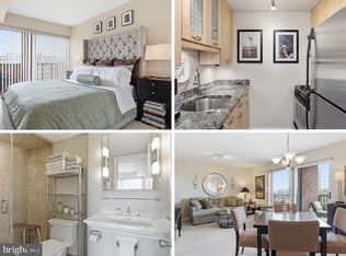 1300 Army Navy Dr APT 819, Arlington, VA 22202