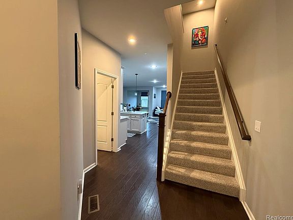 5th image of 4811 Broomfield Way #Na