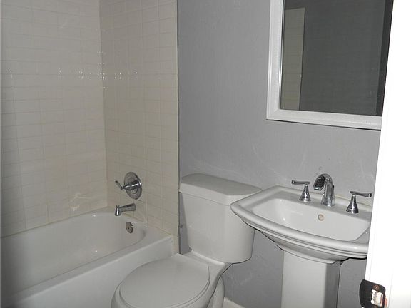5th image of 2527 Saint Ann St