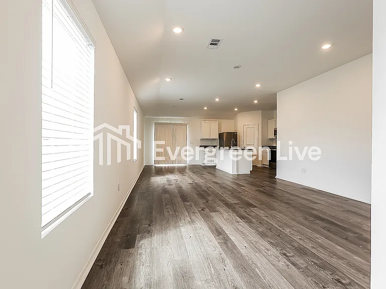 113 Powder River Dr — Photo 4
