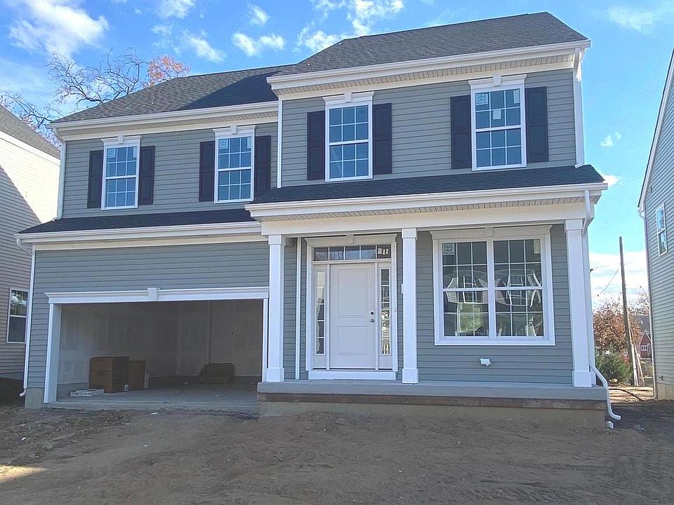 2nd image of 31 Misty Meadow Ln