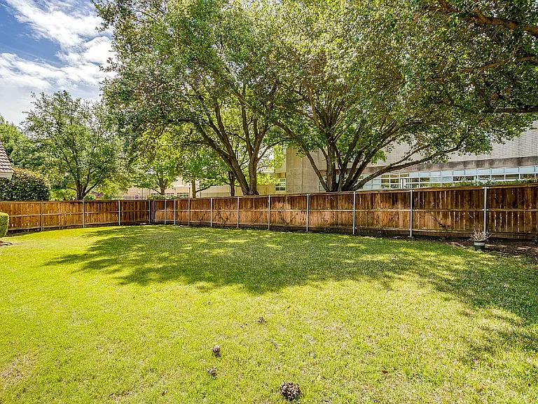 2718 Cockrell Ave — Photo 19