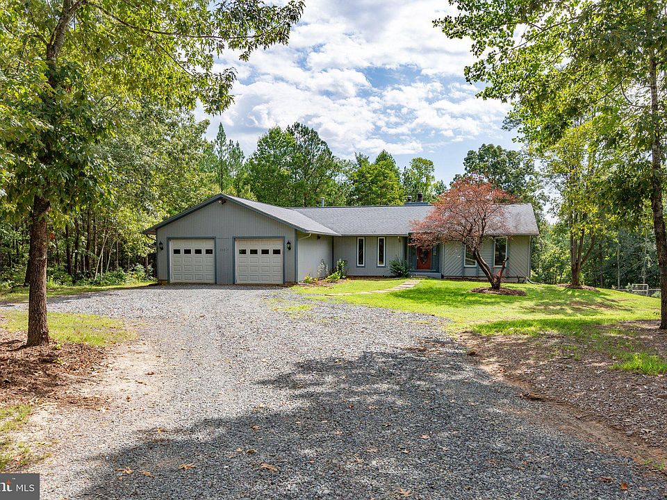 1st image of 21245 Coblee Ln
