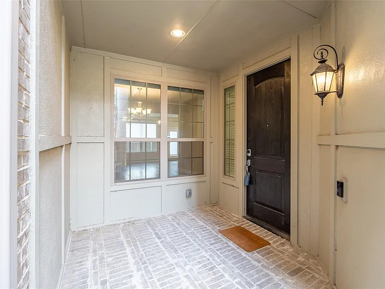 3073 Galveston St — Photo 2