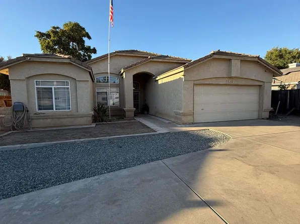 3942 E Four Creeks Court, Visalia, CA 93292