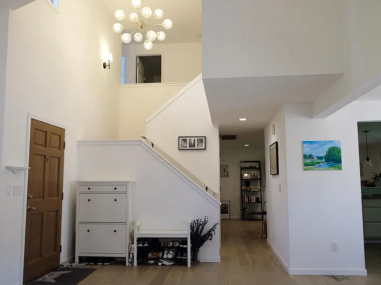 11711 NE 107th Pl — Photo 11