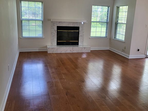 4th image of 902 Sea Pl #902