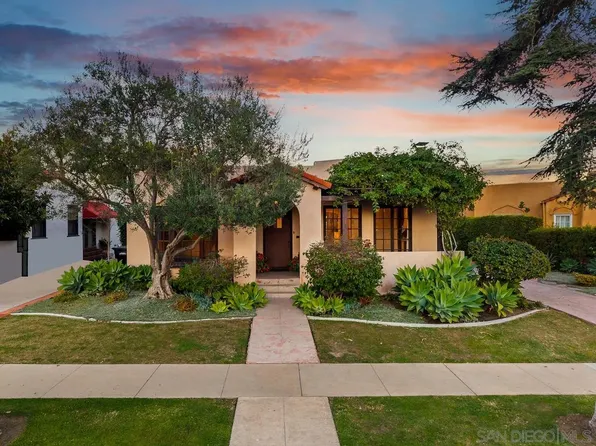 5011 Kensington Dr, San Diego, CA 92116