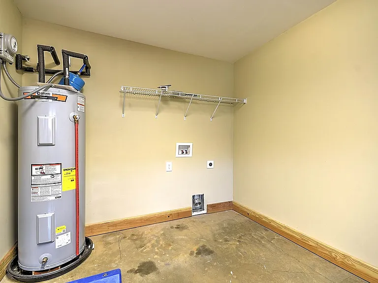 53 Sutter Pl — Photo 19