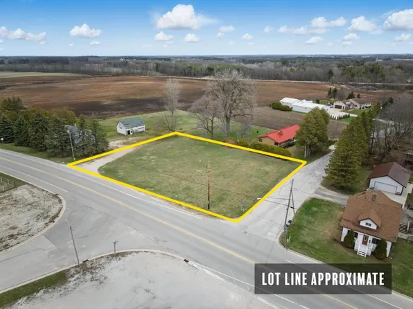 604 North PACKER DRIVE, Manitowoc, WI 54220