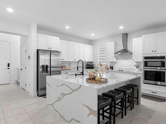 2nd image of 4911 SHADY PINES DRIVE