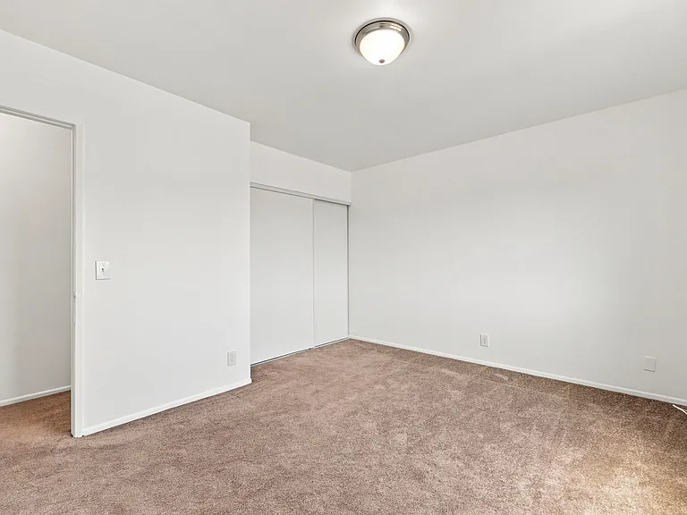 6329 Hummingbird St — Photo 21