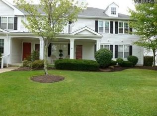 23545 Grist Mill Ct #5-1, Olmsted Falls, OH 44138