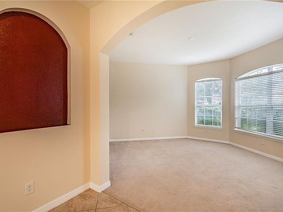 4th image of 705 Gordonia Ct