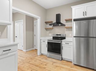 16-24 Market St #22-2, Amesbury, MA 01913