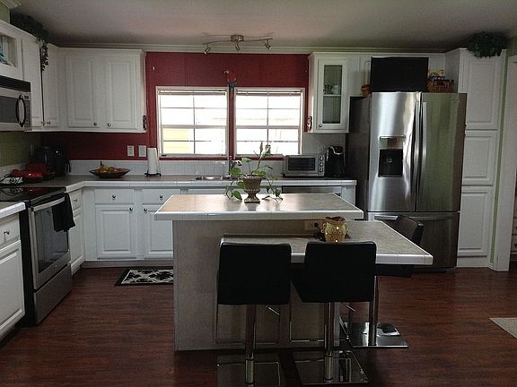 Beautiful, updated kitchen