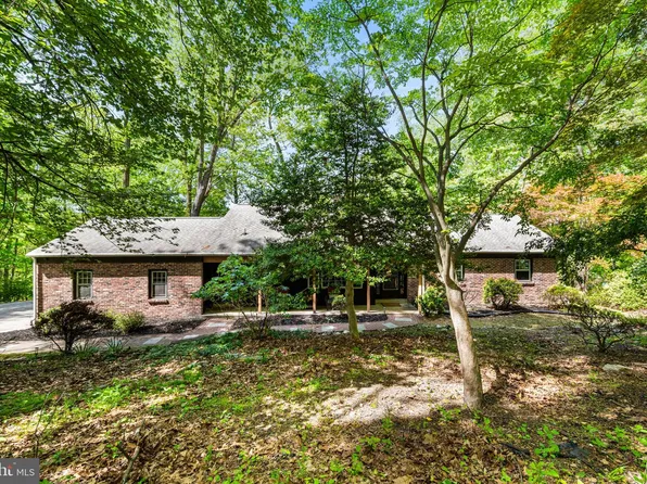 433 Paul Lemen Dr, Valley Forge, PA 19481