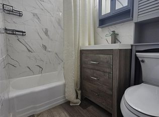 34-43 60 Street unit #1k, Flushing, NY