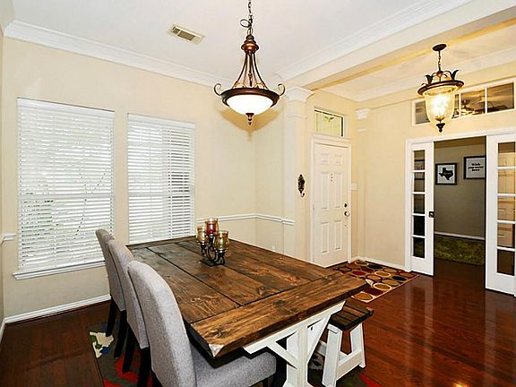 4th image of 18122 Dovefield Ln