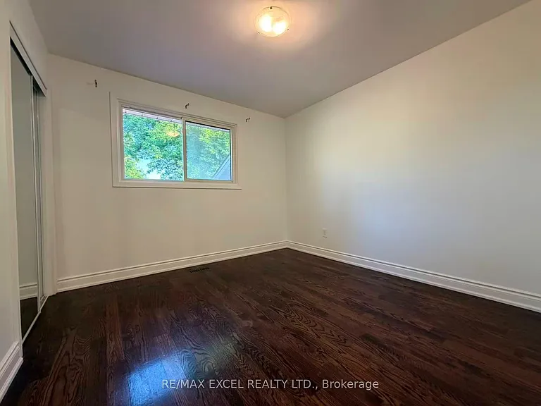 83 Marilake Dr #MAIN FLOOR — Photo 24