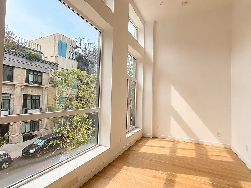 138 Huron St #2A