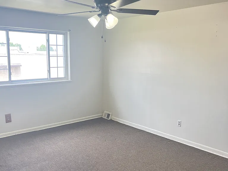 3302 Primrose Rd #2 — Photo 16