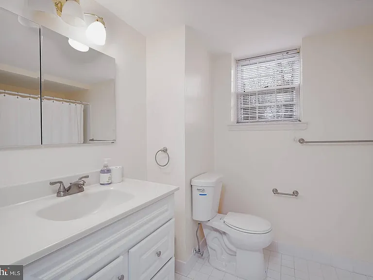 3630 39th St NW #B530 — Photo 14