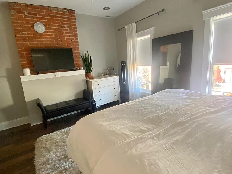 720 Philadelphia St #2 — Photo 8
