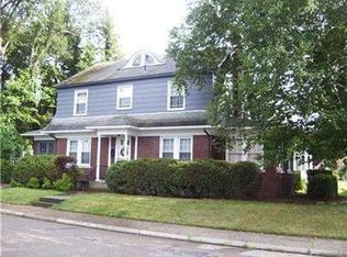 476 Pershing Dr, New Kensington, PA