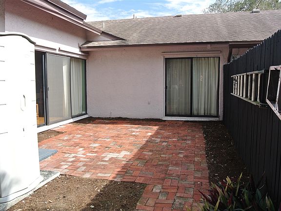 5th image of 151 NW 115th Avenue #409