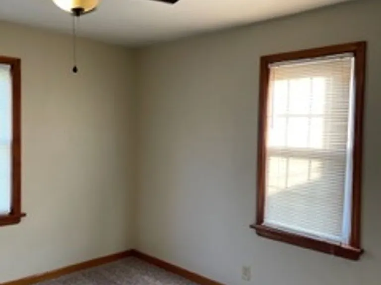 1638 E Madison St — Photo 5