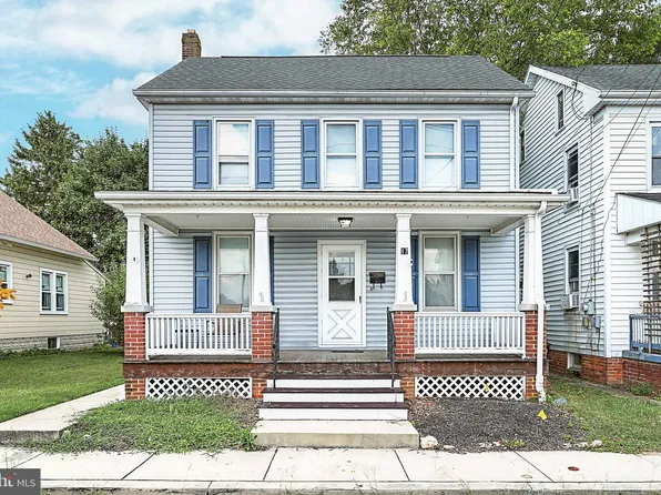 17 Westminster Ave, Hanover, PA 17331
