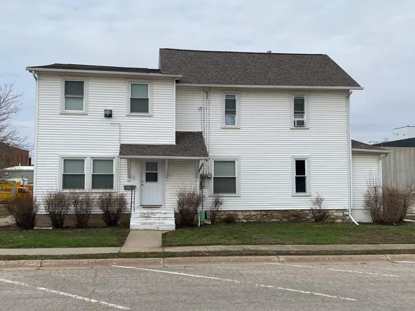 420 2nd Ave N, Estherville, IA 51334