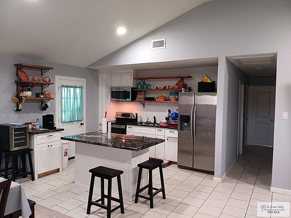 3rd image of 1302 E Little Creek Dr