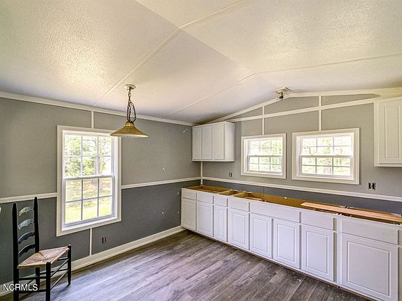 3rd image of 4020 Highsmith Rd #11