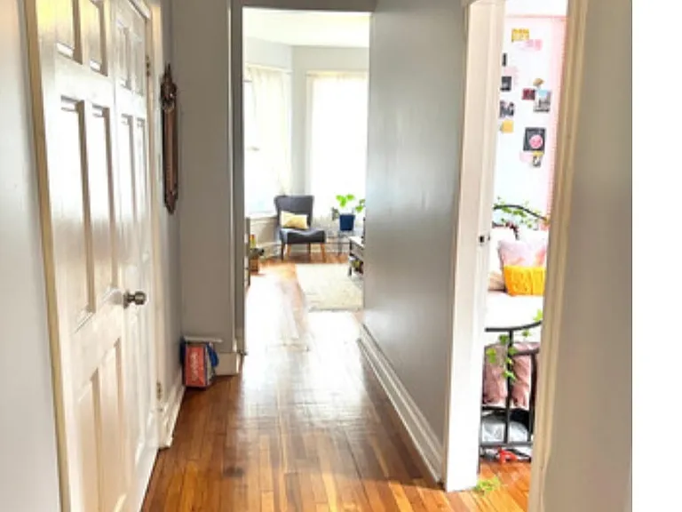 1847 W Byron St — Photo 4