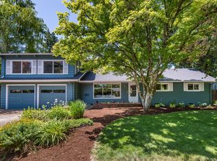 1156 Woodside Dr, Eugene, OR 97401