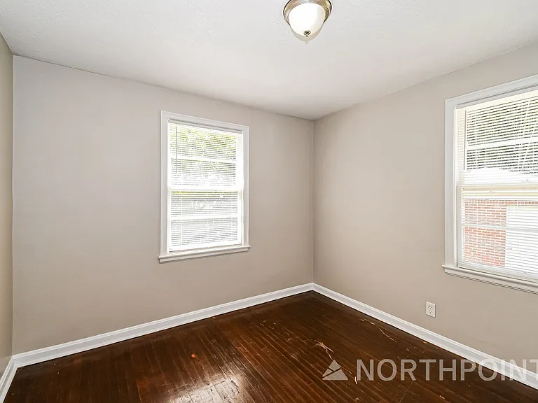 5709 Milmar Dr S — Photo 12