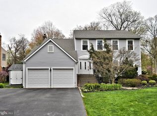217 Abbey Ln, Lansdale, PA 19446