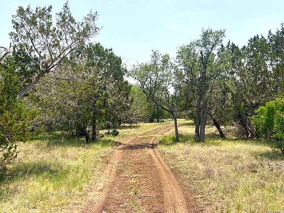 4th image of 1220 flying t ranch