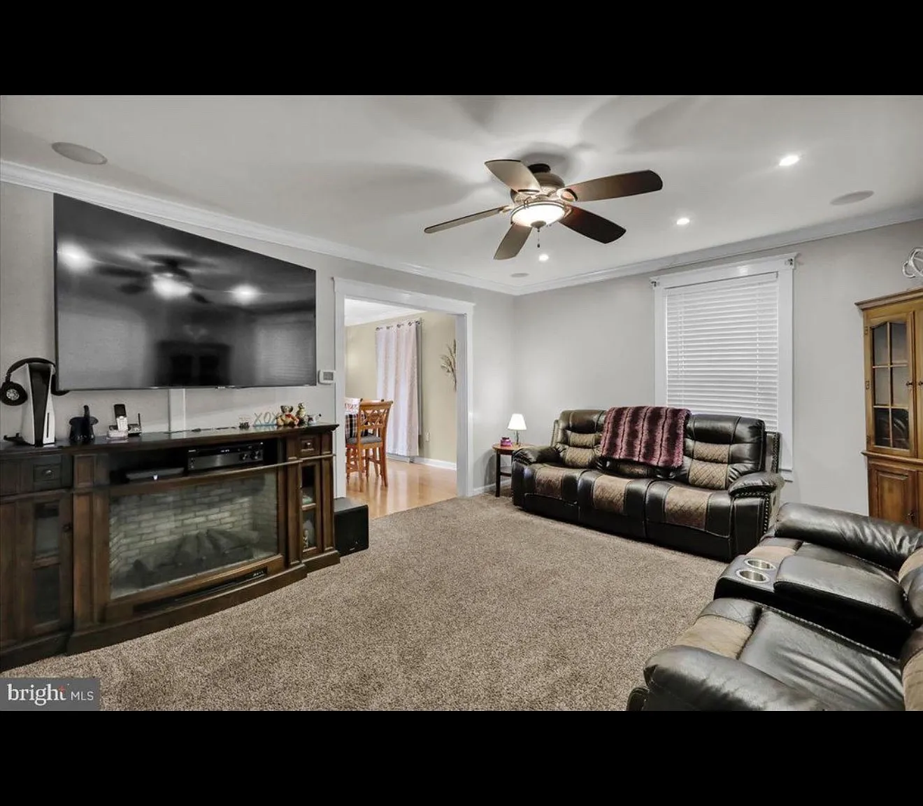 4 bed, 1855 sqft, $2,000 — Photo 4