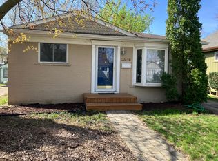 1368 Cole Ave, Birmingham, MI 48009