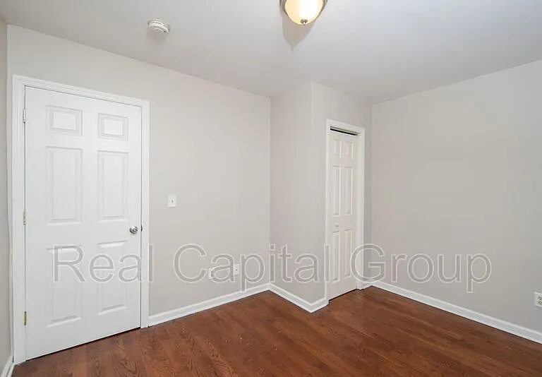347 Hudson Ave #1 — Photo 11