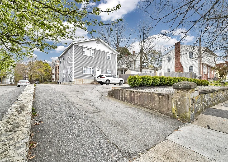 192 Fairmount Ave #1
