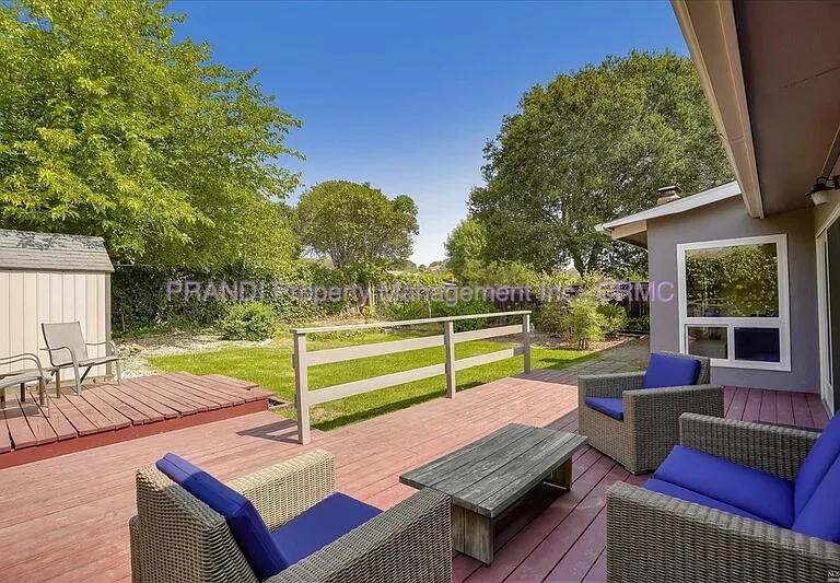 2040 Shady Ln — Photo 15