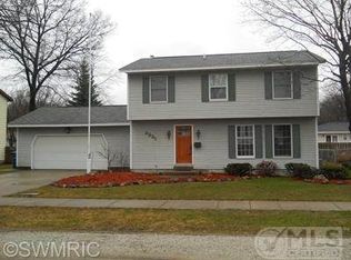 3321 Brookfield Rd, Muskegon, MI 49441